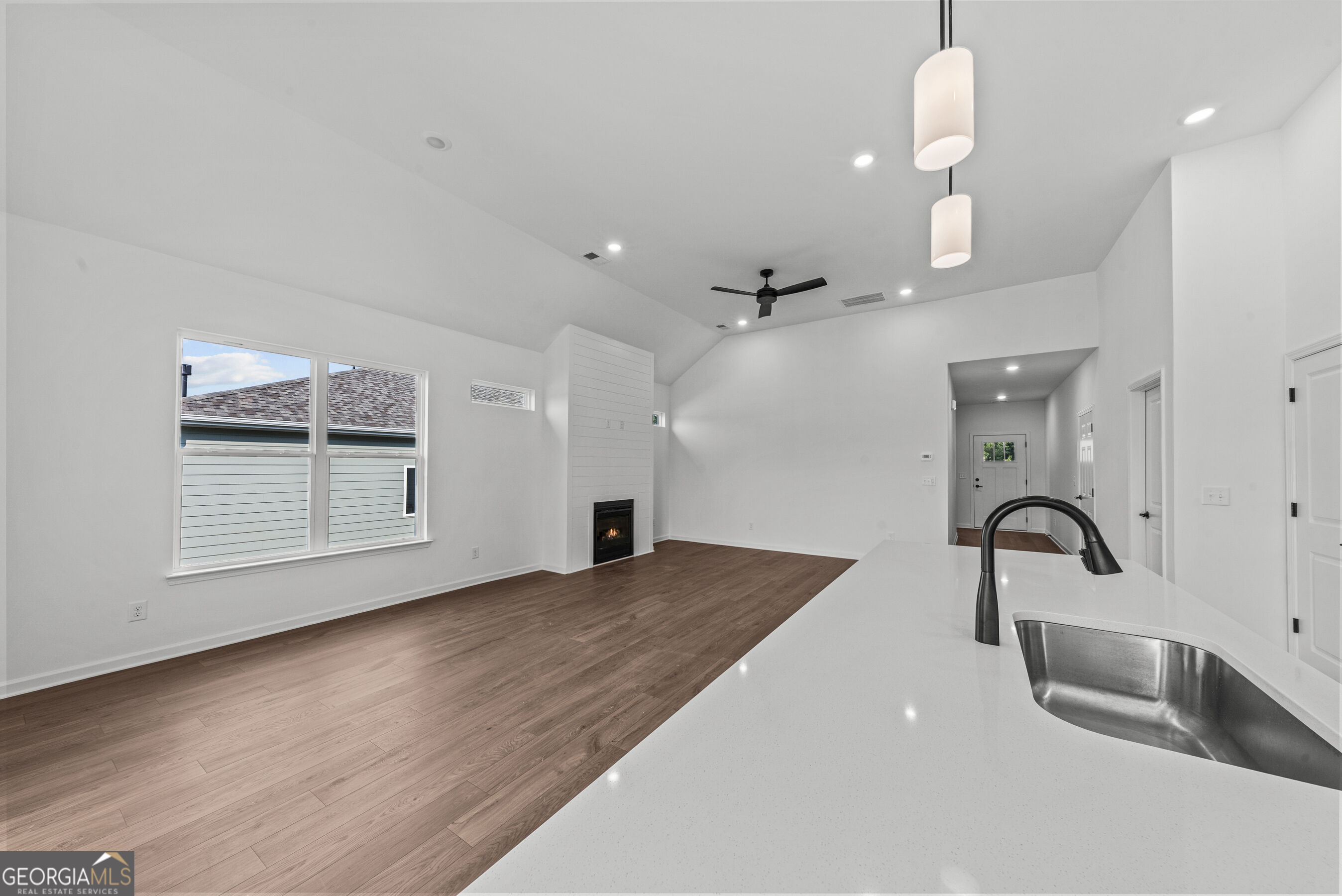125 Cottage Grove Circle Property Photo 19