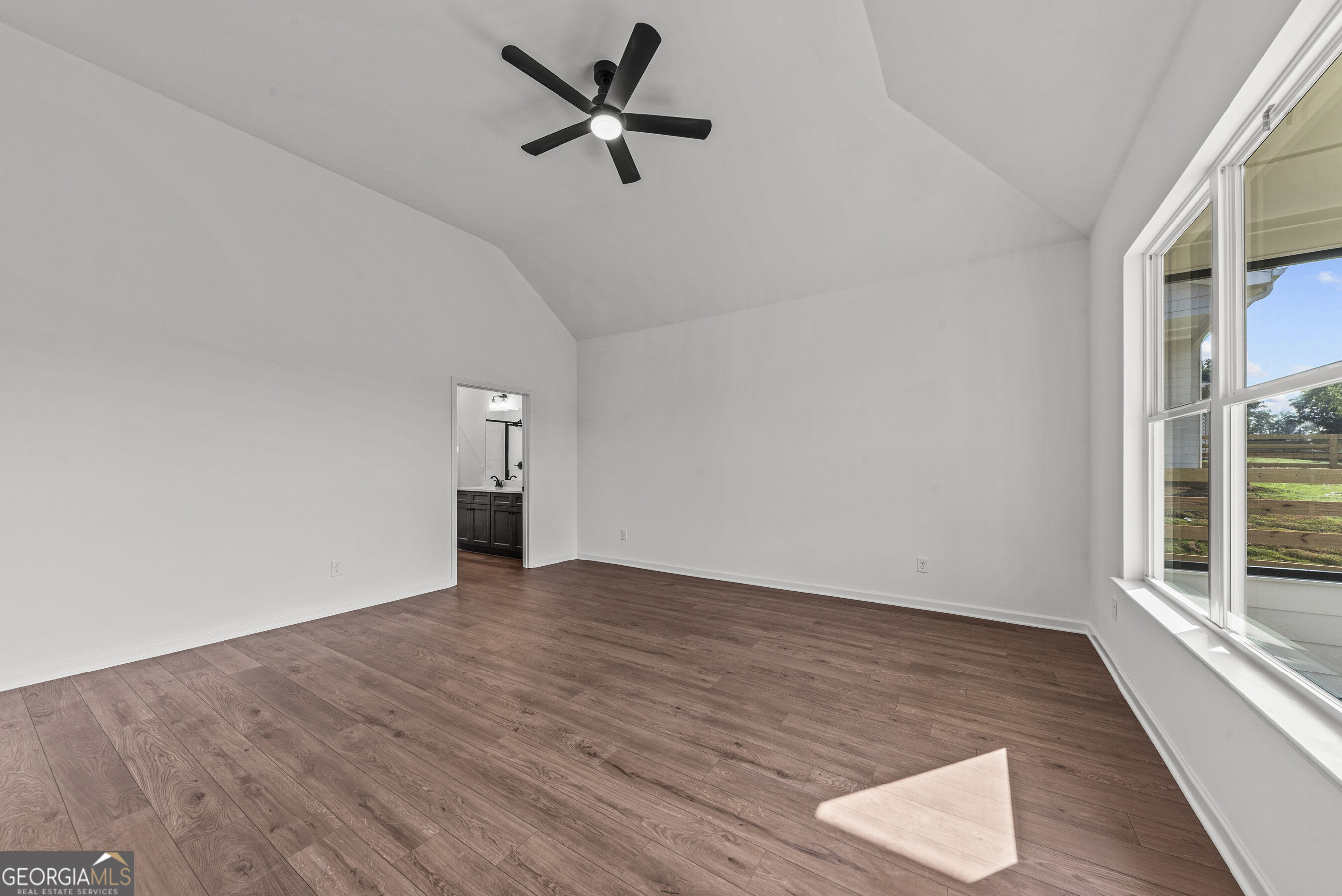 125 Cottage Grove Circle Property Photo 33