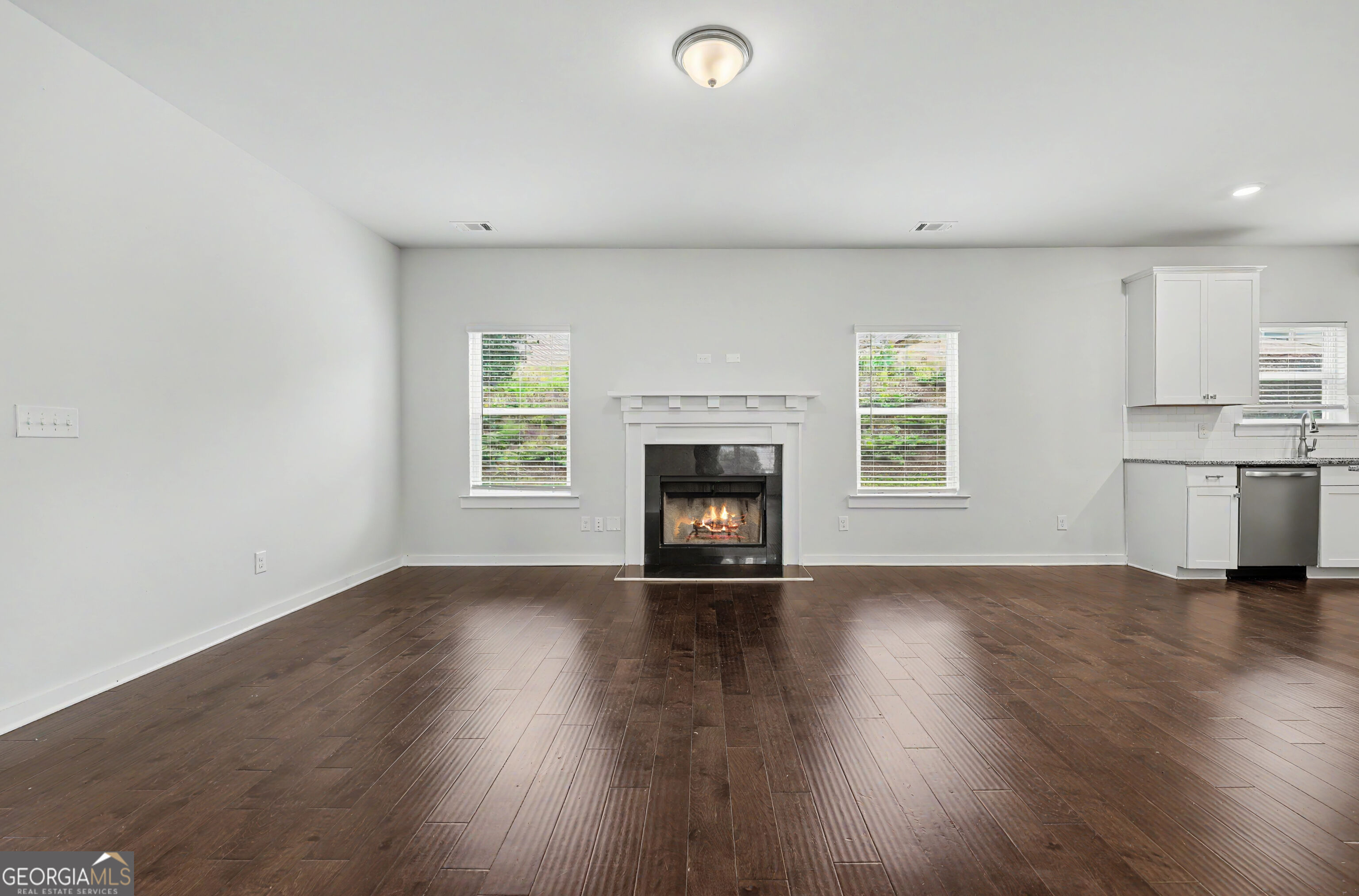 4317 Links Boulevard Property Photo 8