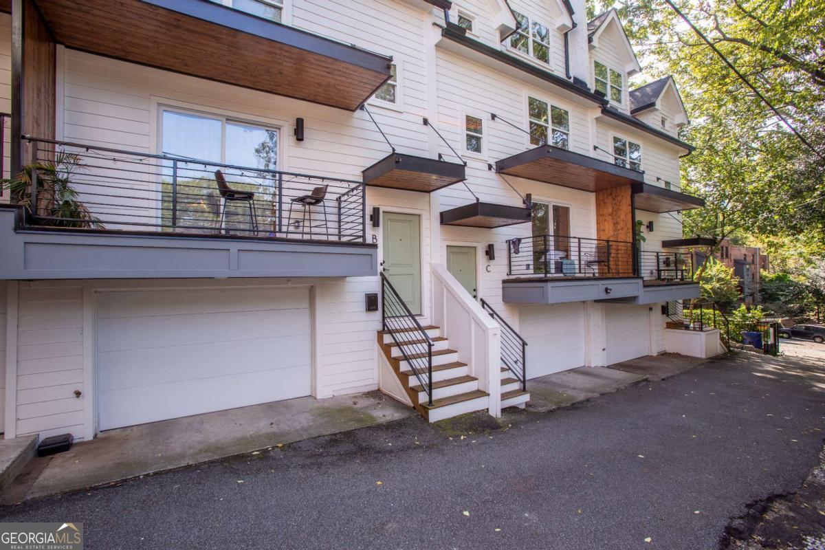 704 Durant Place NE # D Property Photo 1