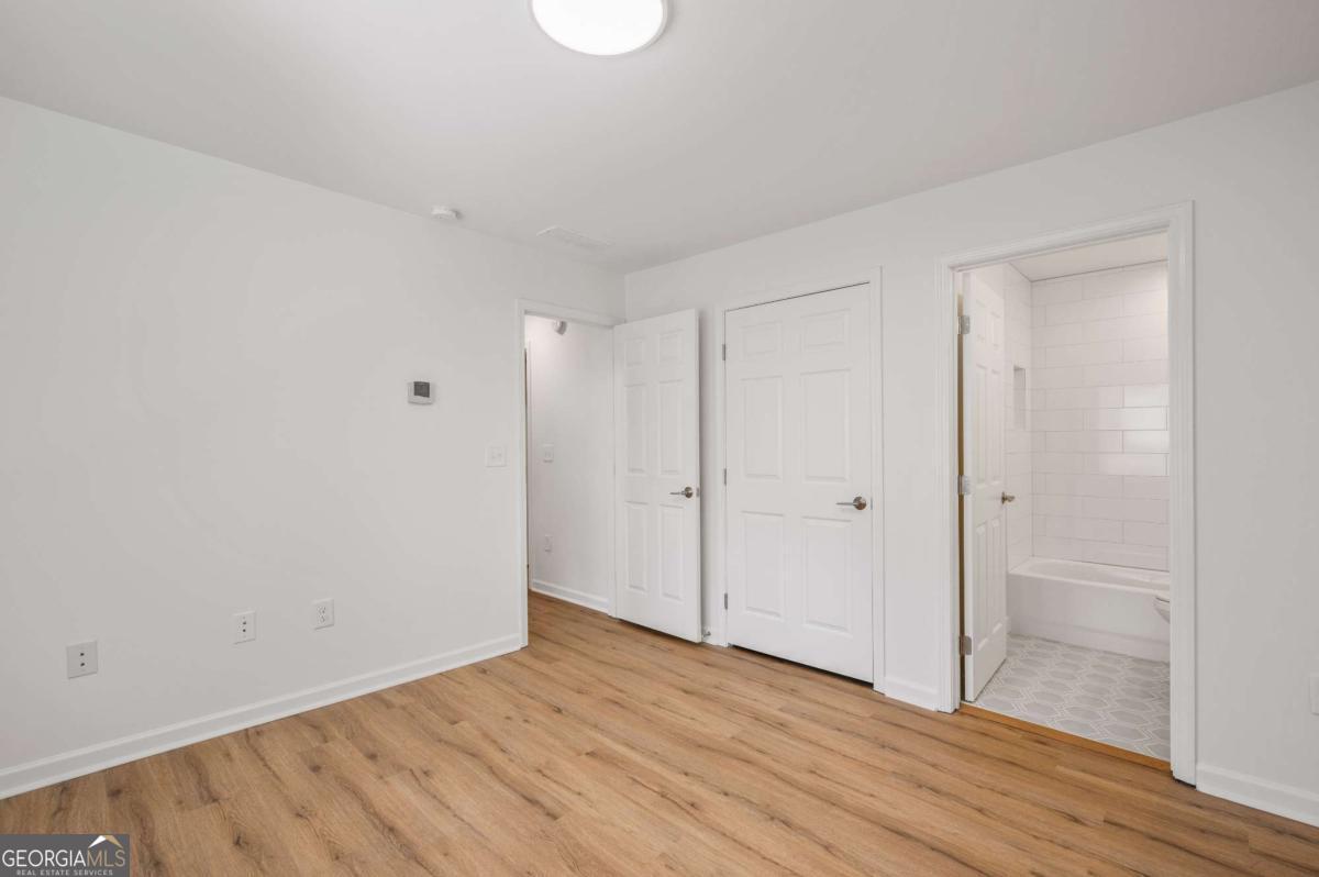 704 Durant Place Ne # D Property Photo 19