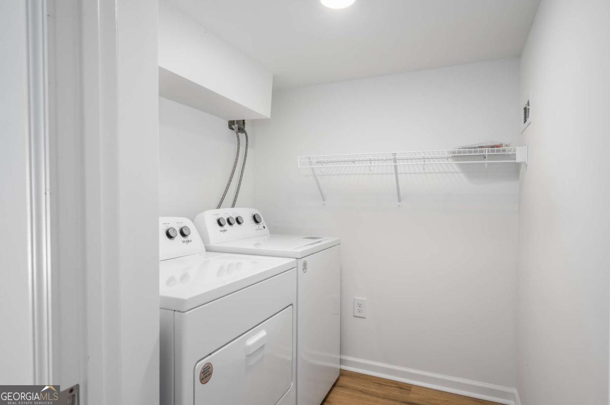 704 Durant Place Ne # D Property Photo 24