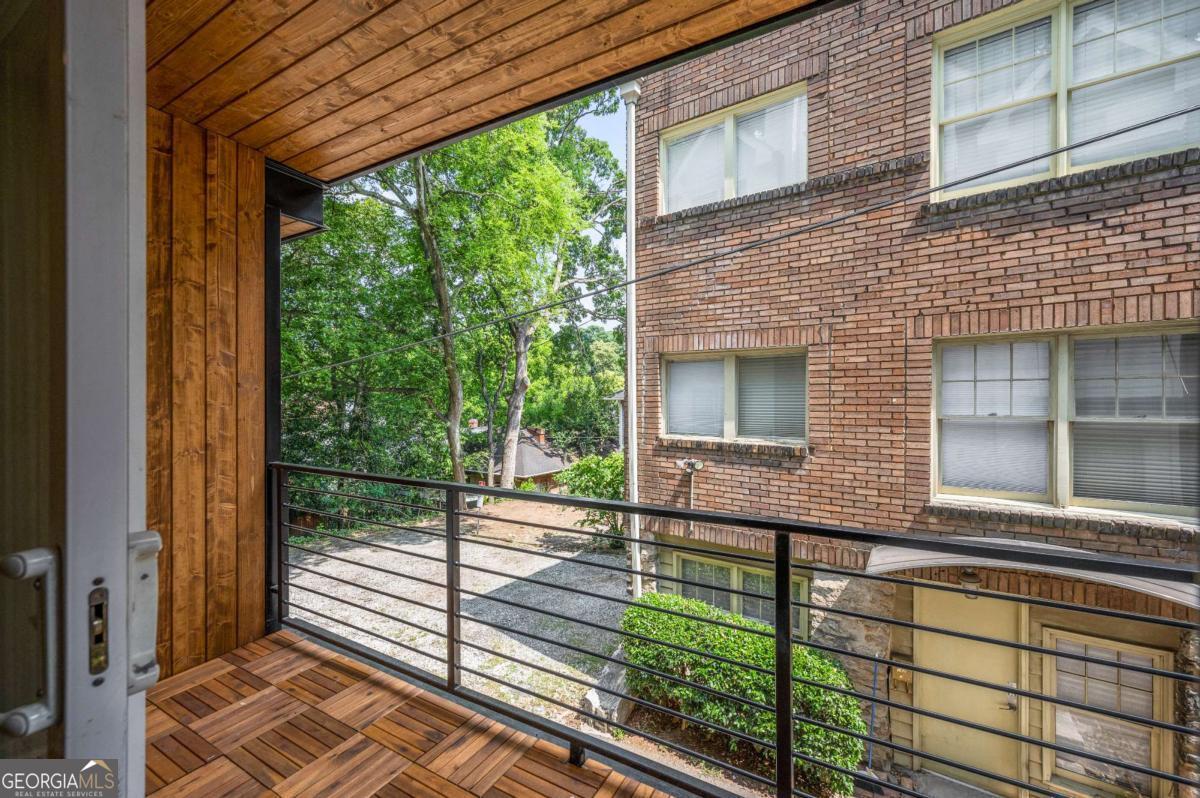 704 Durant Place Ne # D Property Photo 25