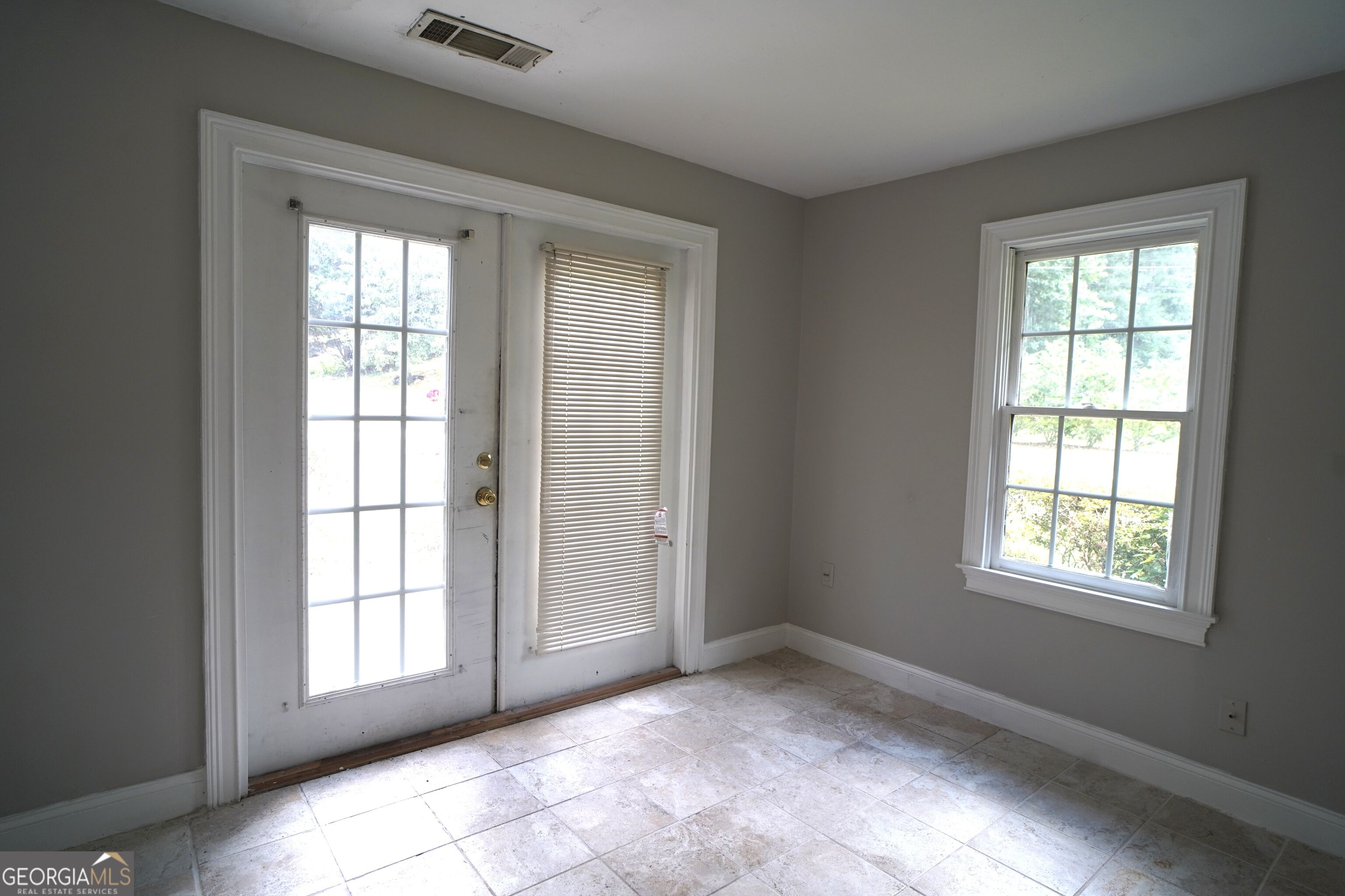 1032 Chatham Road Property Photo 10