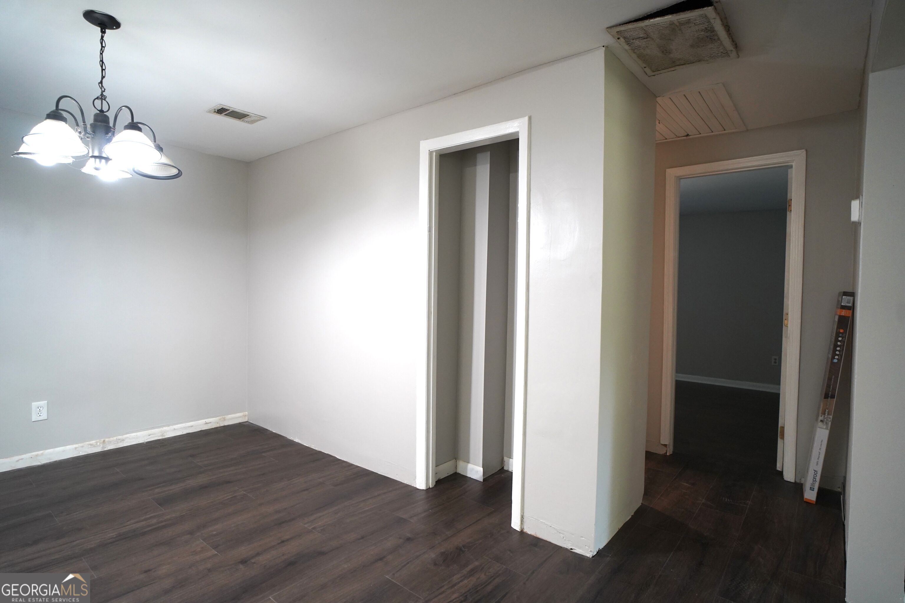 1032 Chatham Road Property Photo 12