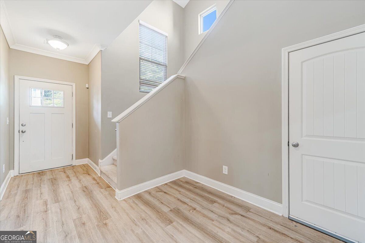 250 Jackson Avenue Property Photo 2