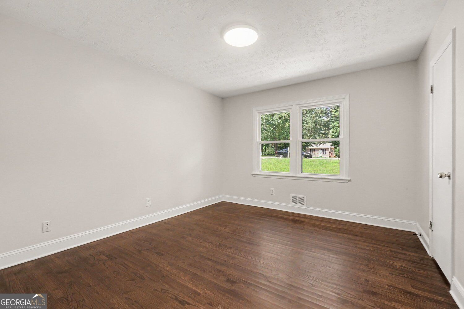 2936 Pauls Way Property Photo 10