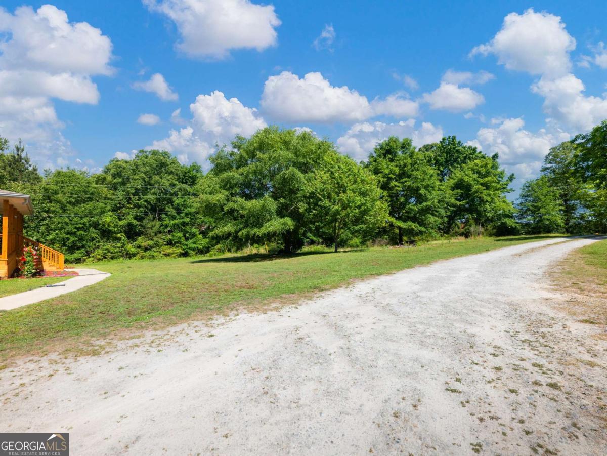5797 Thompson Mill Road Property Photo 11