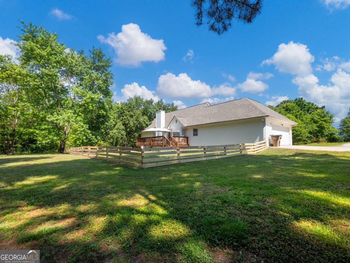 5797 Thompson Mill Road Property Photo 18