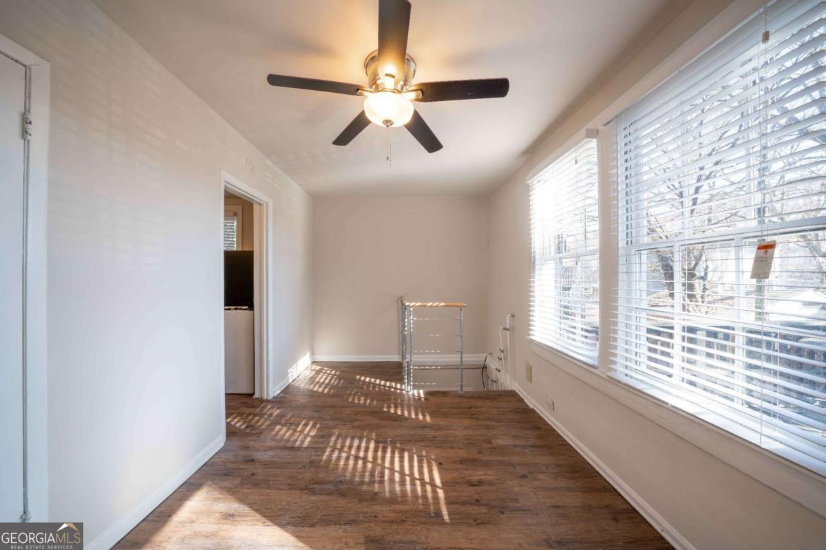 716 Lakeview Avenue Ne # 5 Property Photo 8