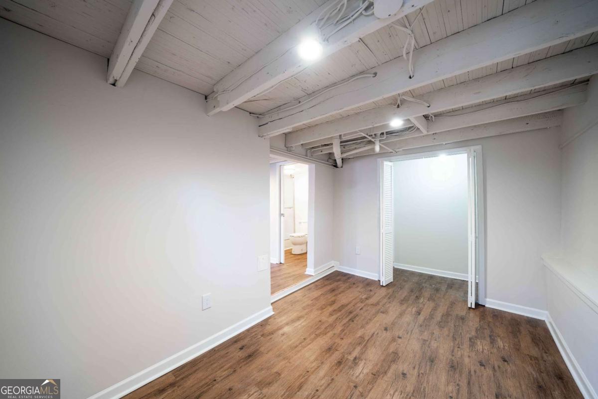 716 Lakeview Avenue Ne # 5 Property Photo 11