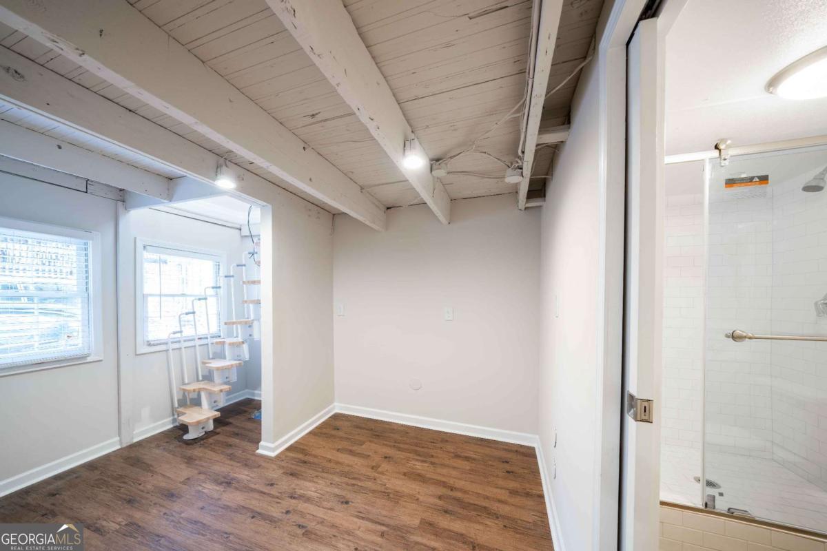 716 Lakeview Avenue Ne # 5 Property Photo 13