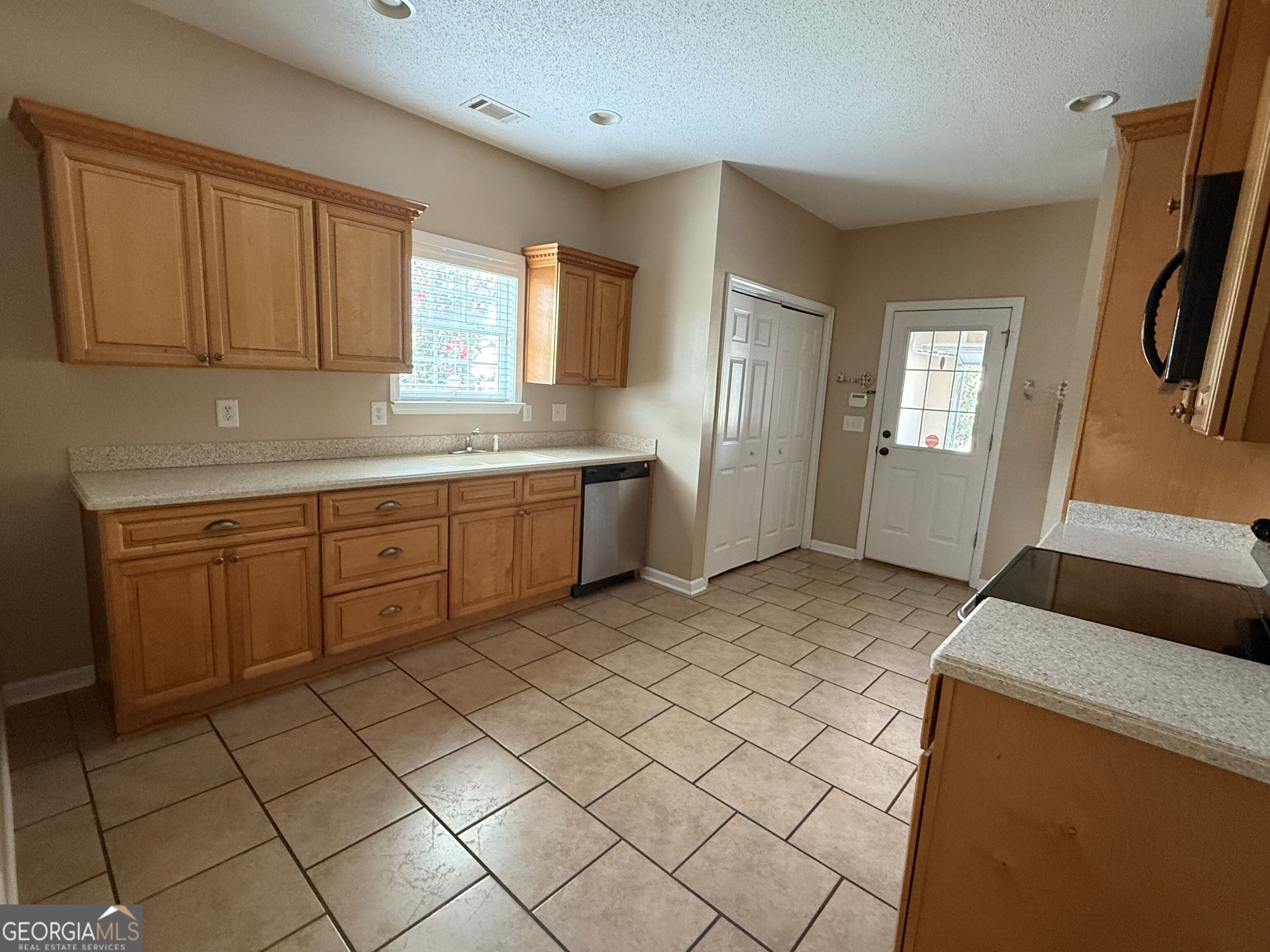 113 Berkley Circle Property Photo 10