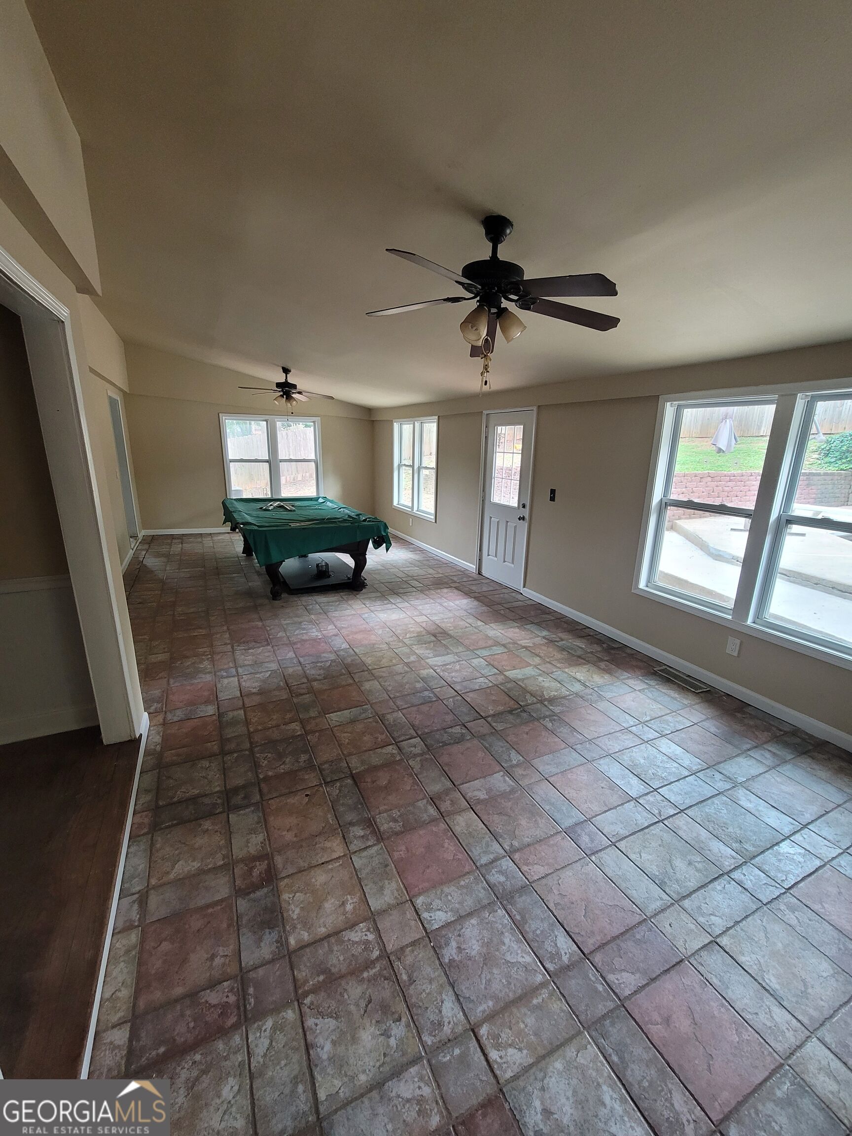 538 Cole Drive Sw Property Photo 4