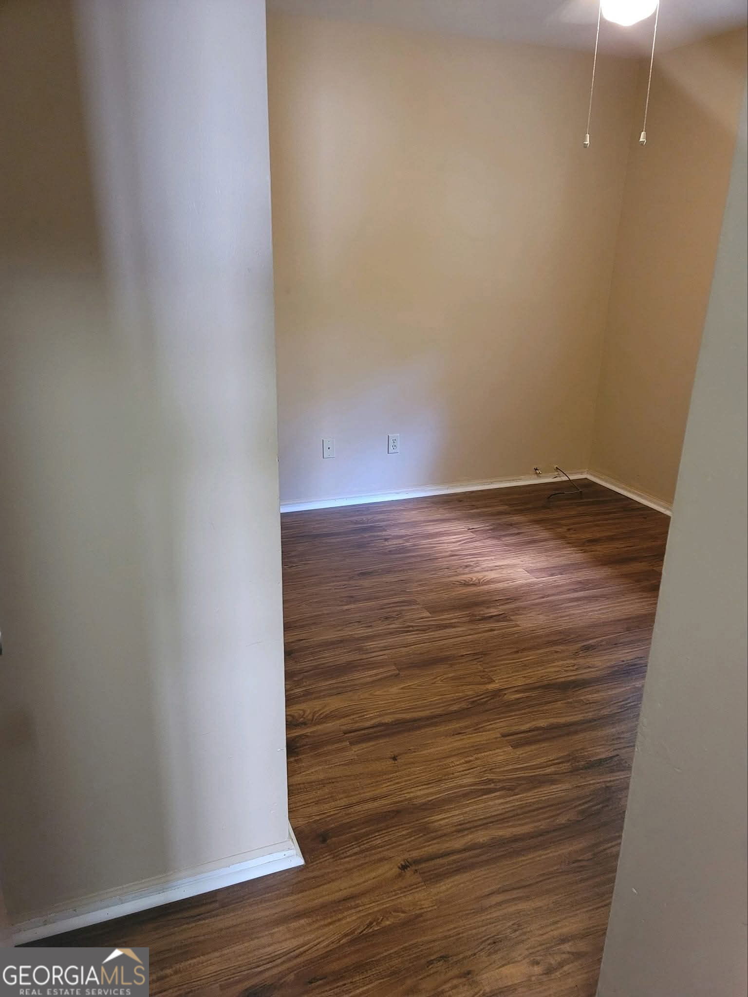 1210 Douglas Circle Property Photo 12