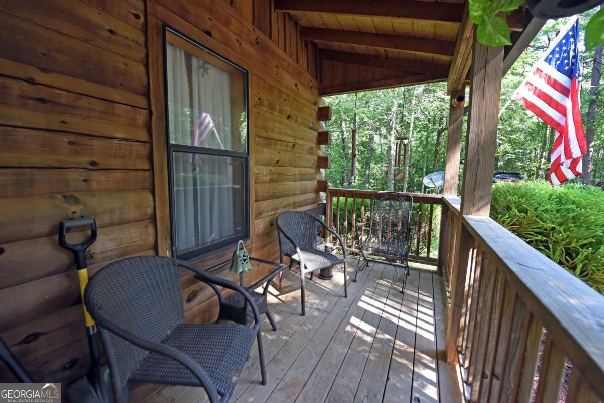 566 Sharewood Forest Property Photo 3