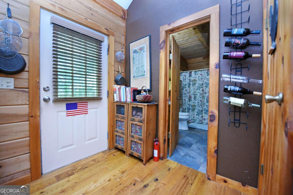 566 Sharewood Forest Property Photo 10
