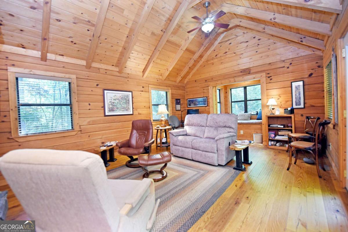 566 Sharewood Forest Property Photo 15