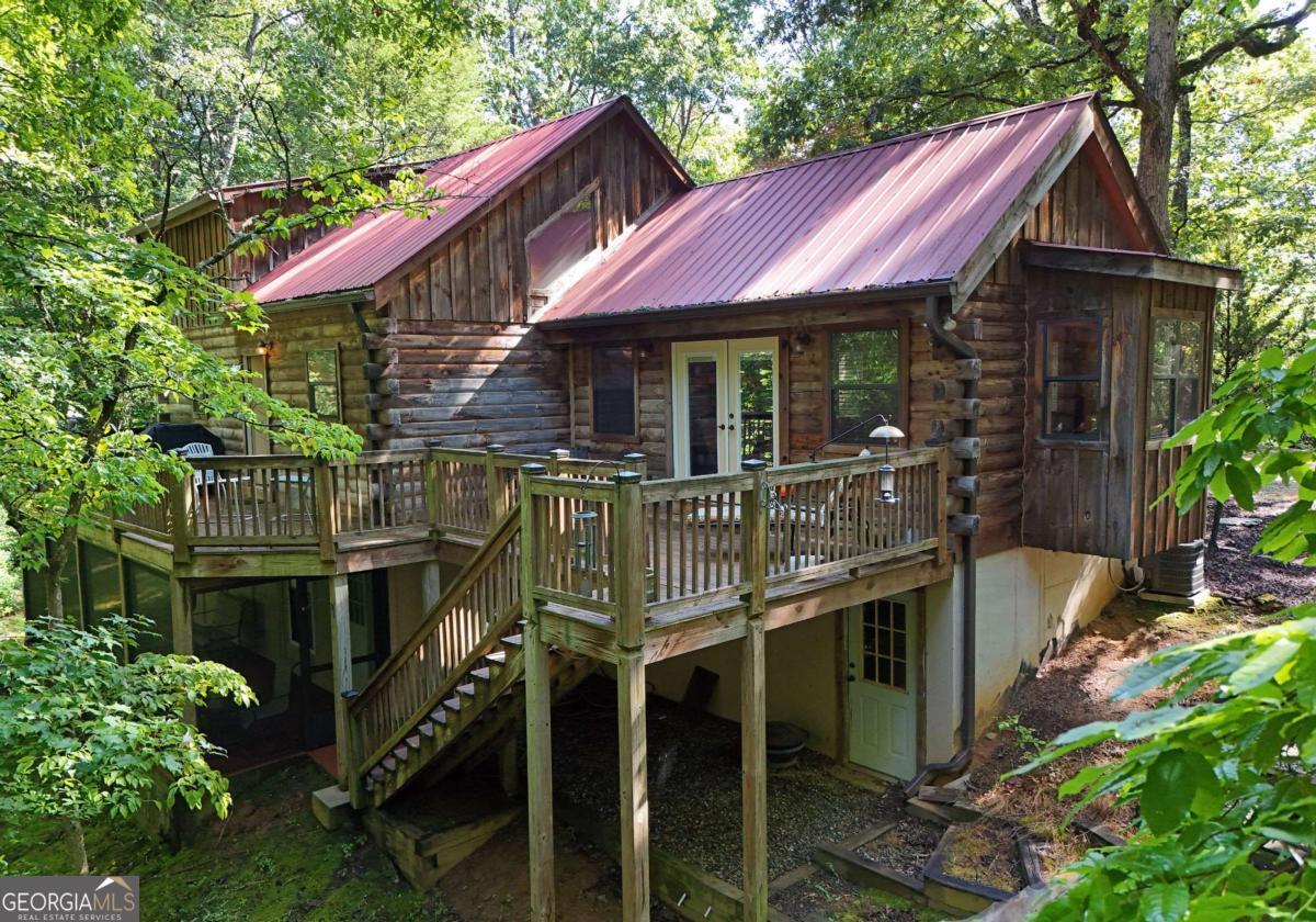 566 Sharewood Forest Property Photo 22