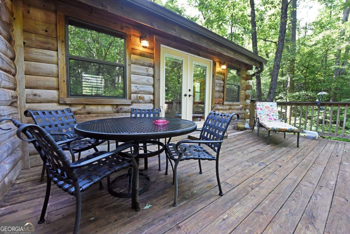 566 Sharewood Forest Property Photo 23