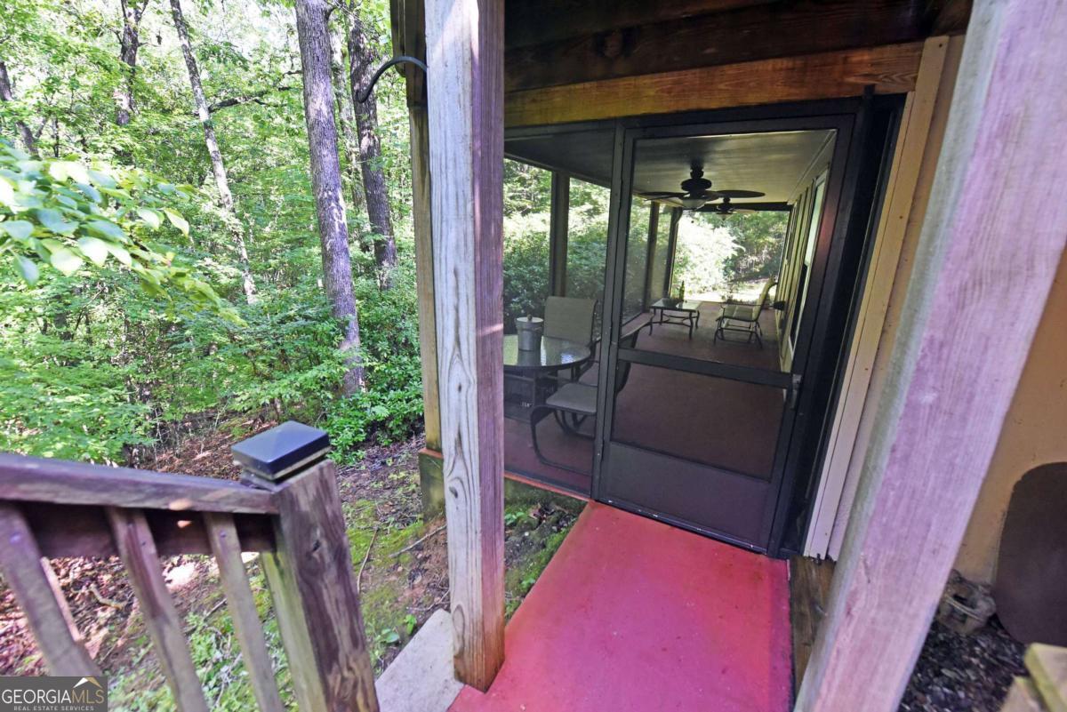 566 Sharewood Forest Property Photo 25
