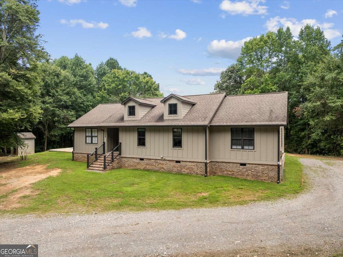 1358 Reeves Station Road Sw Property Photo 4