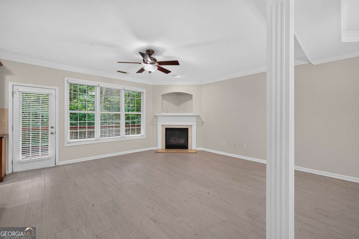 2294 Meadow's End Property Photo 4