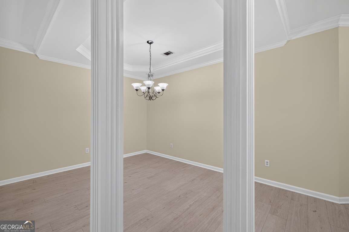 2294 Meadow's End Property Photo 5