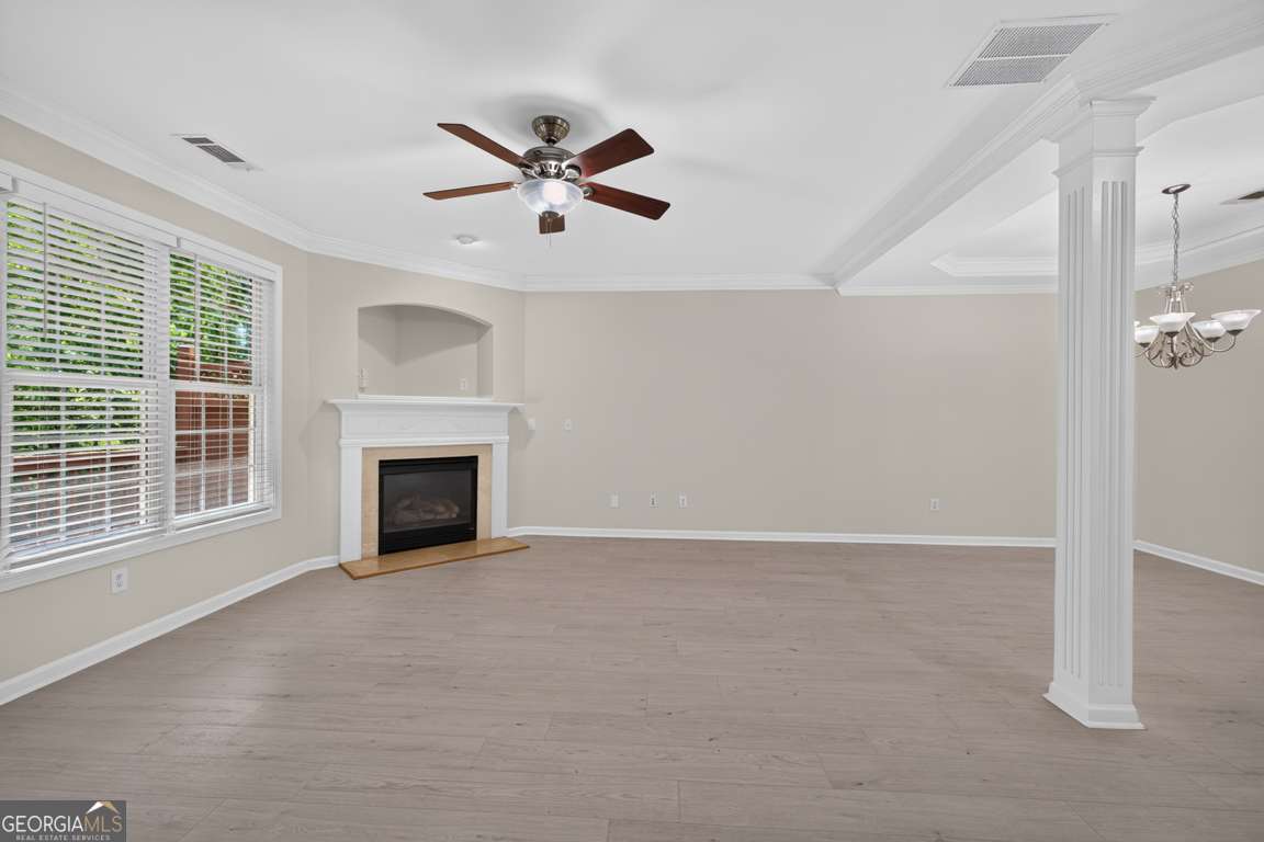 2294 Meadow's End Property Photo 6