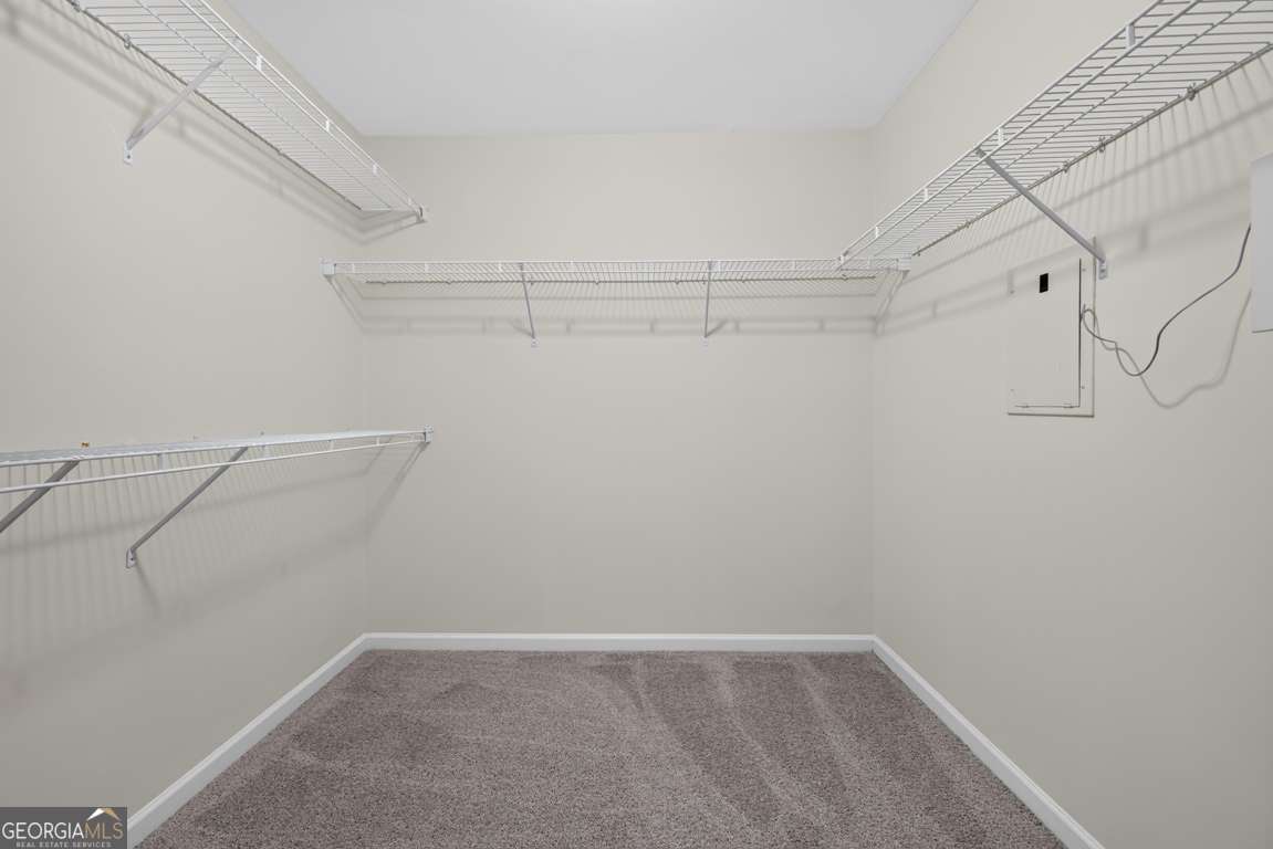 2294 Meadow's End Property Photo 21
