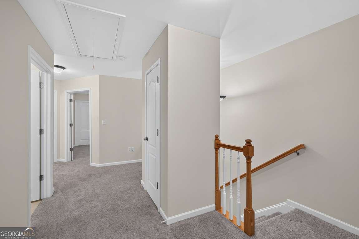 2294 Meadow's End Property Photo 22