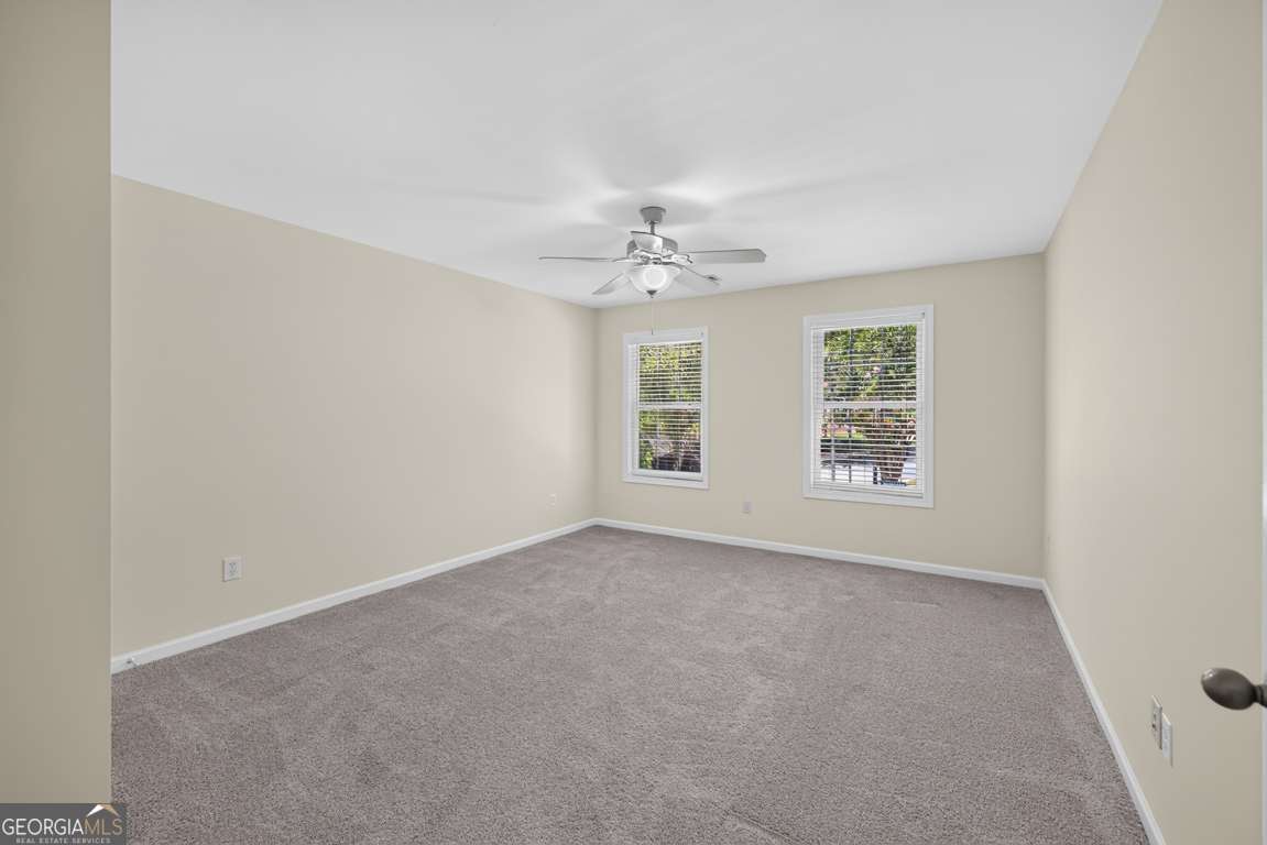 2294 Meadow's End Property Photo 26