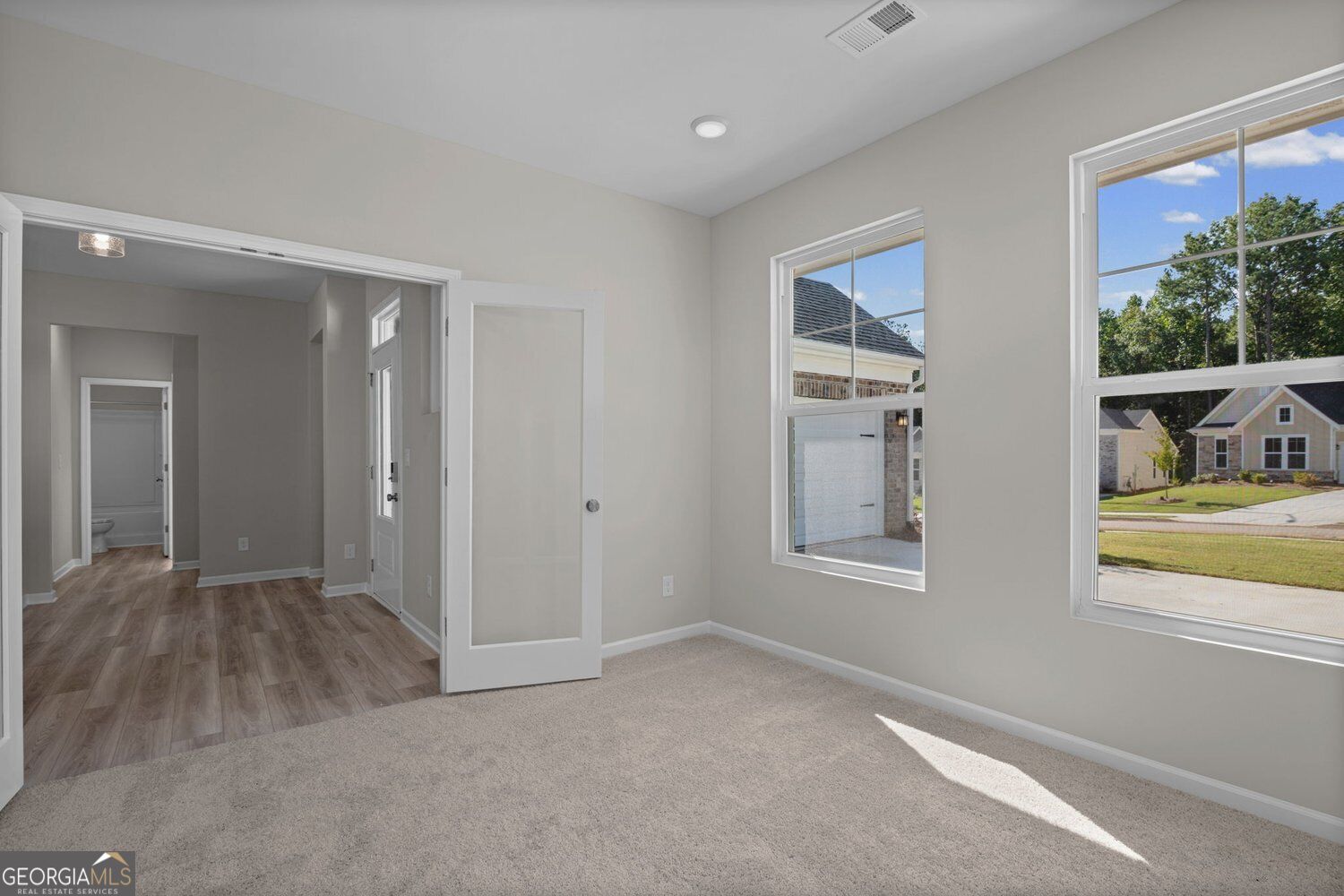47 Park Village Bend Property Photo 8