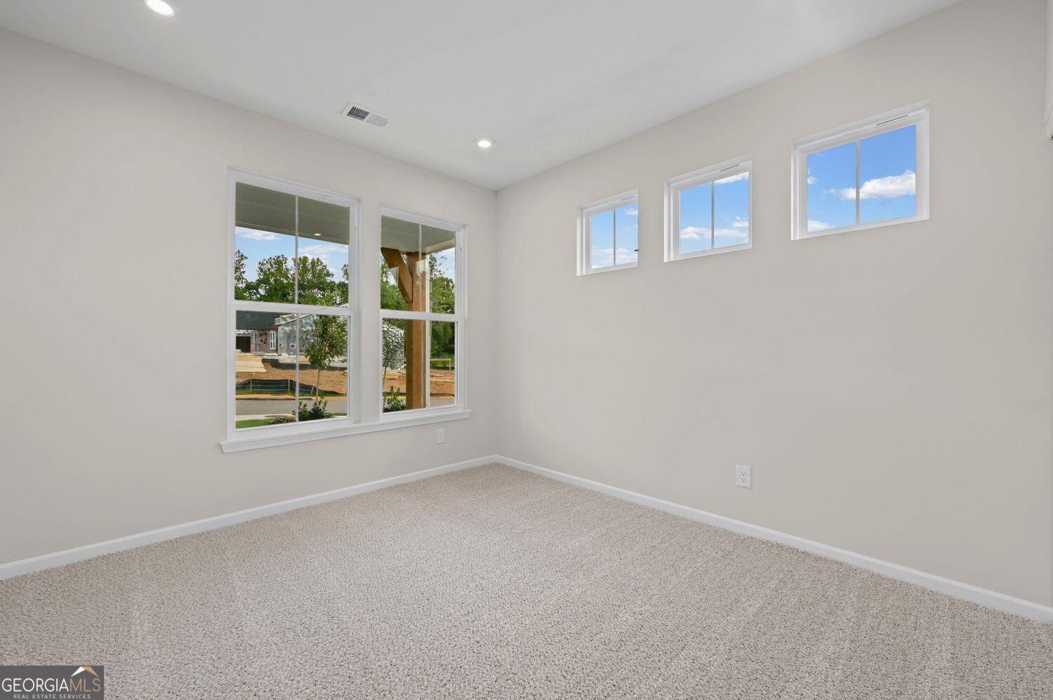 176 Easton Park Boulevard Property Photo 10
