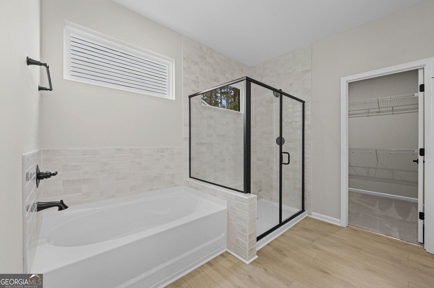 46 Park Village Bend Property Photo 24