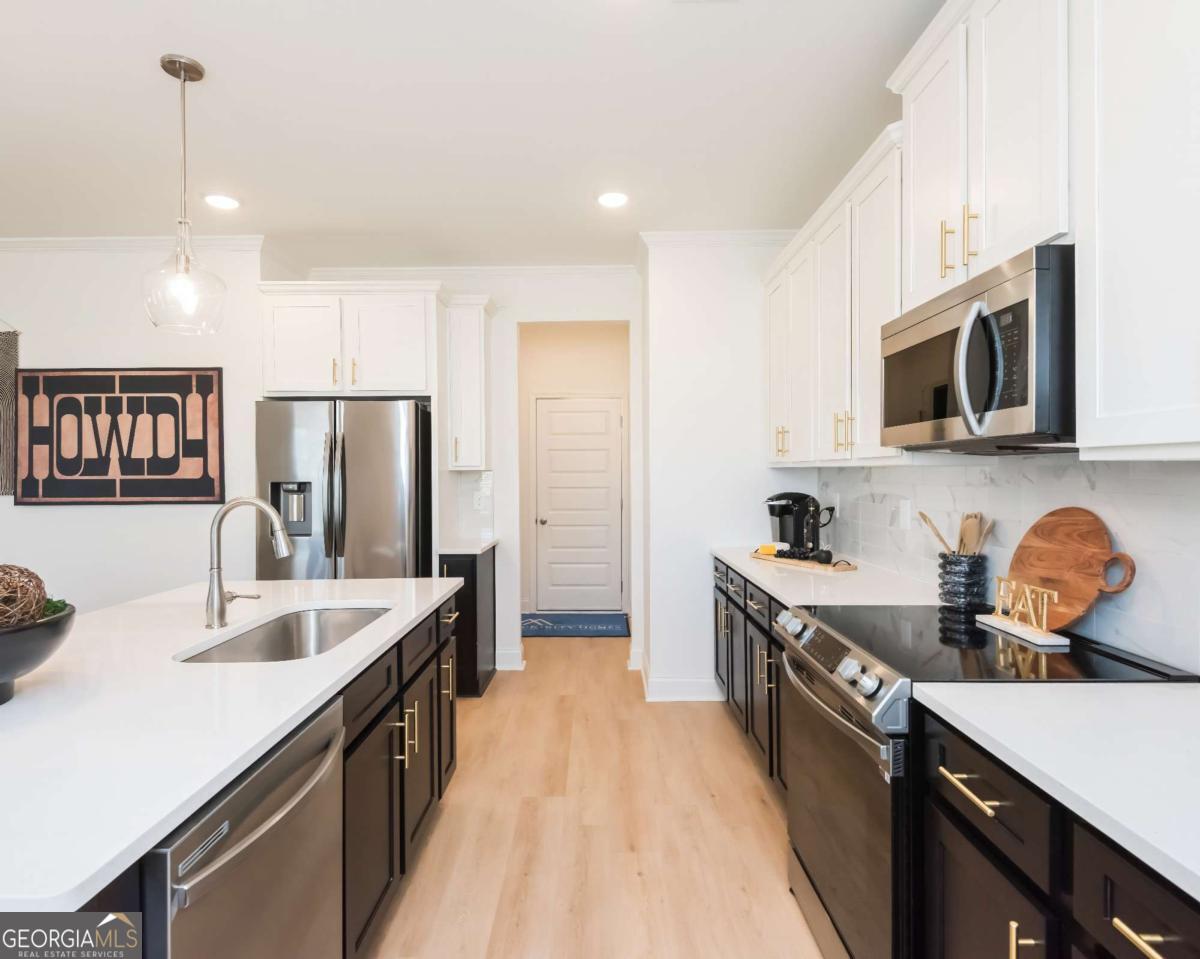 5933 Spring Way Property Photo 14