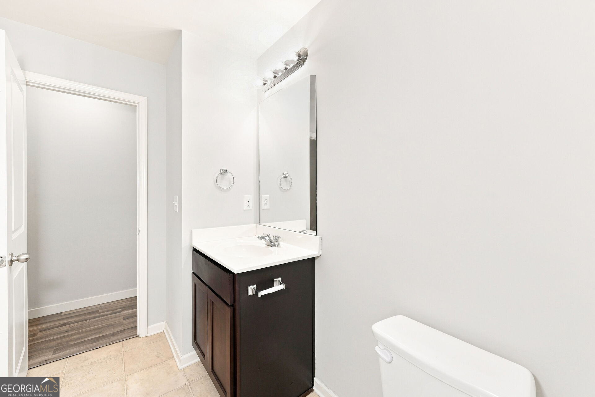 1043 Sutherland Drive Property Photo 17