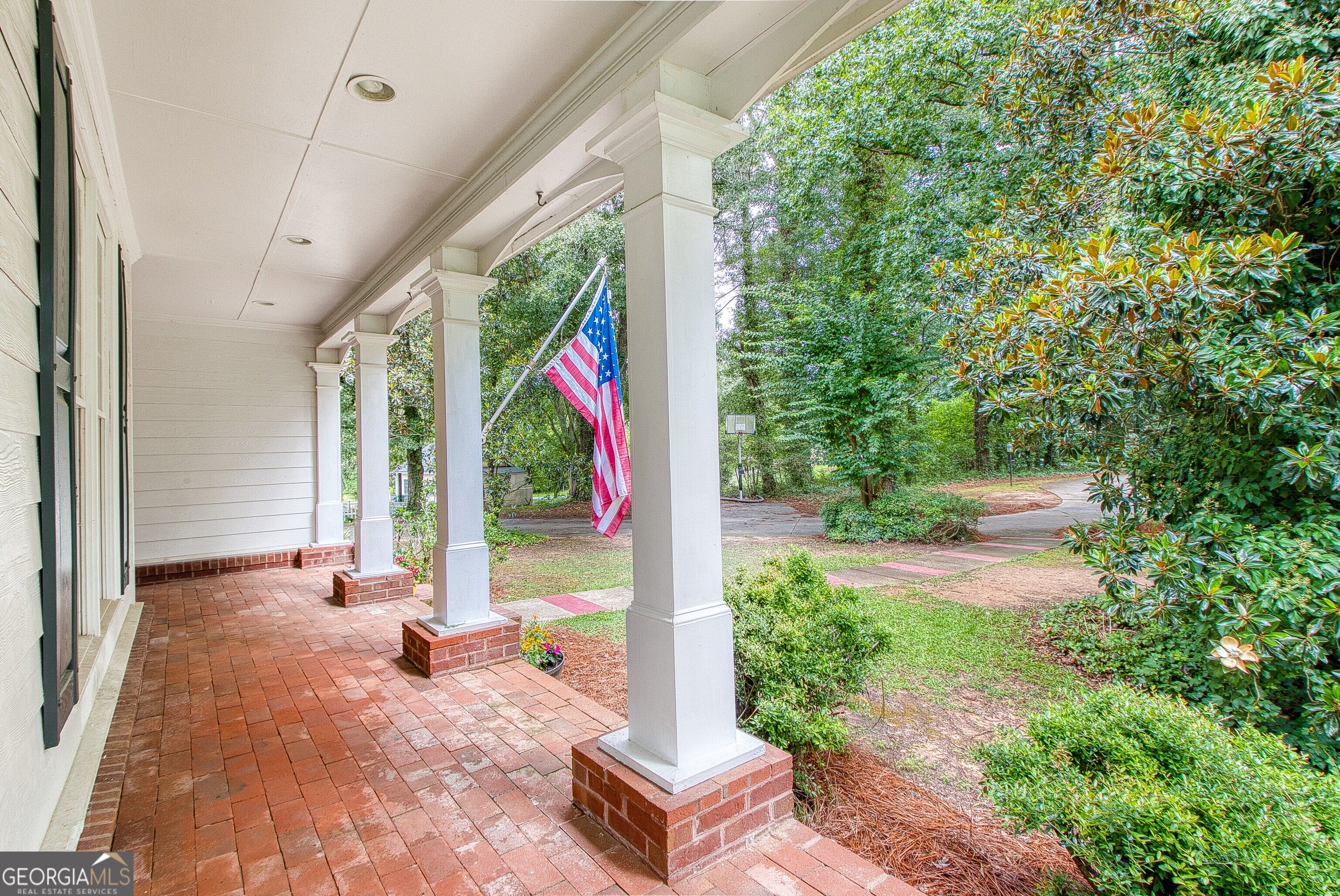 205 White Road Property Photo 4