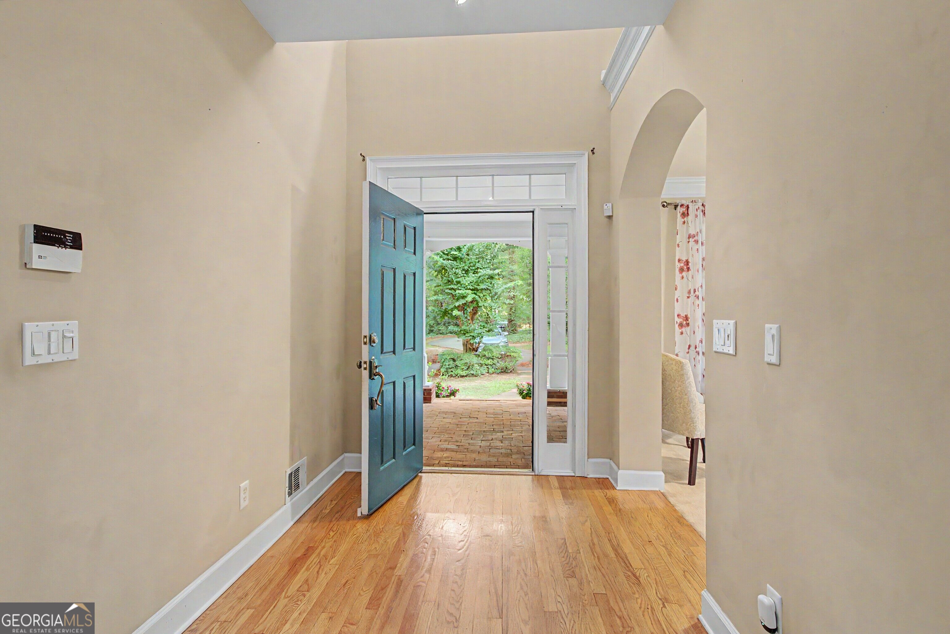 205 White Road Property Photo 6