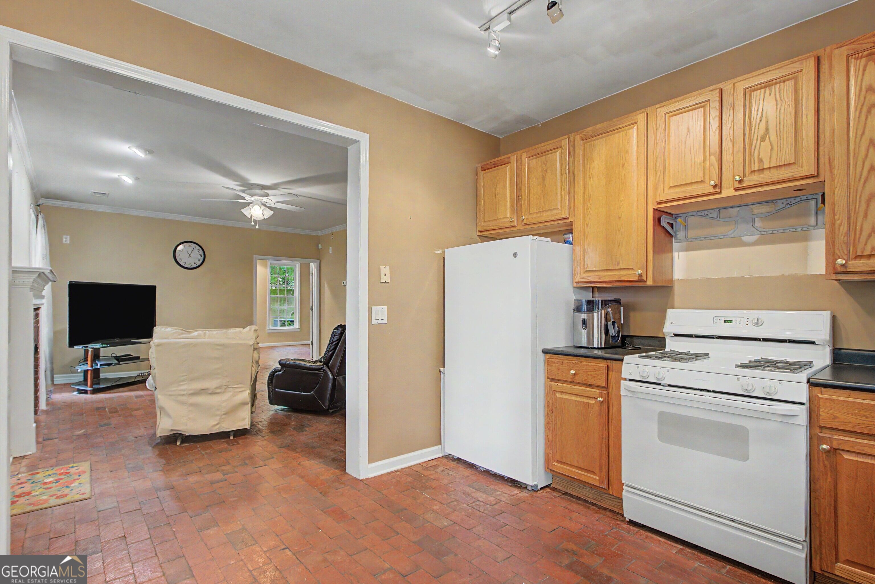205 White Road Property Photo 45