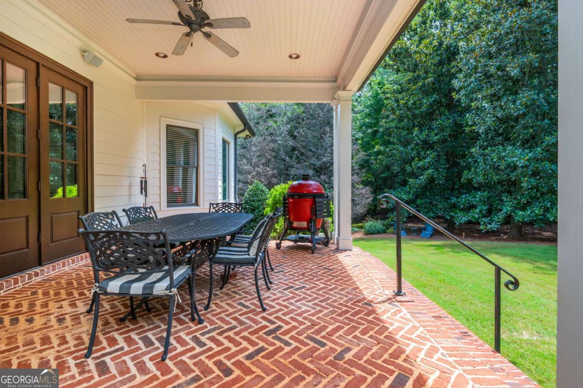 15885 Thompson Road Property Photo 4
