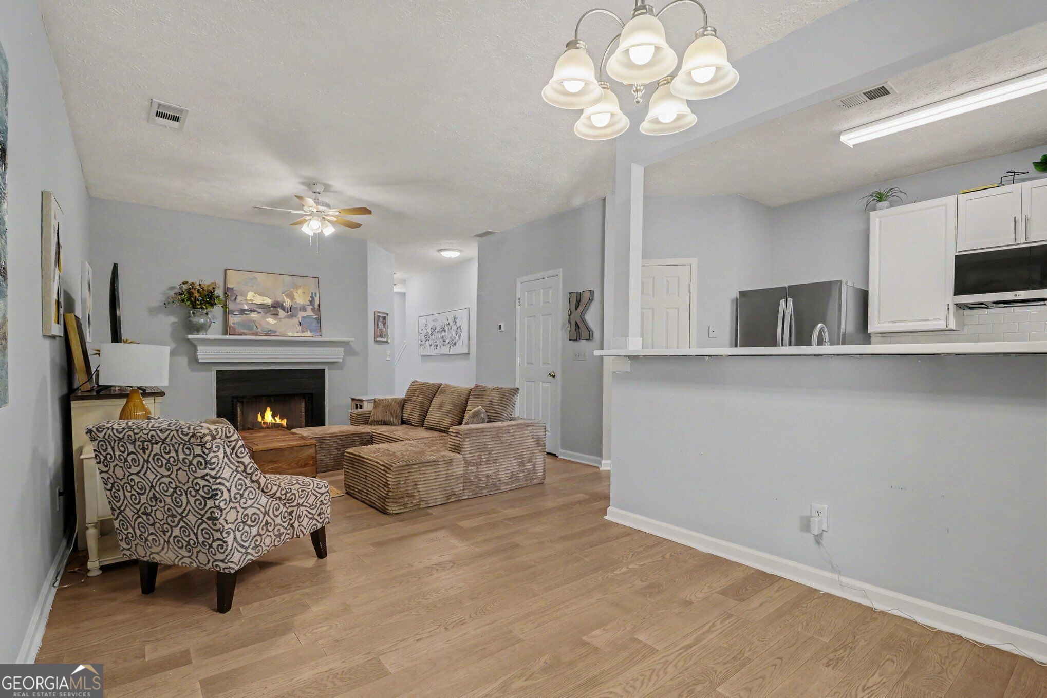 5840 Terremont Circle Property Photo 6
