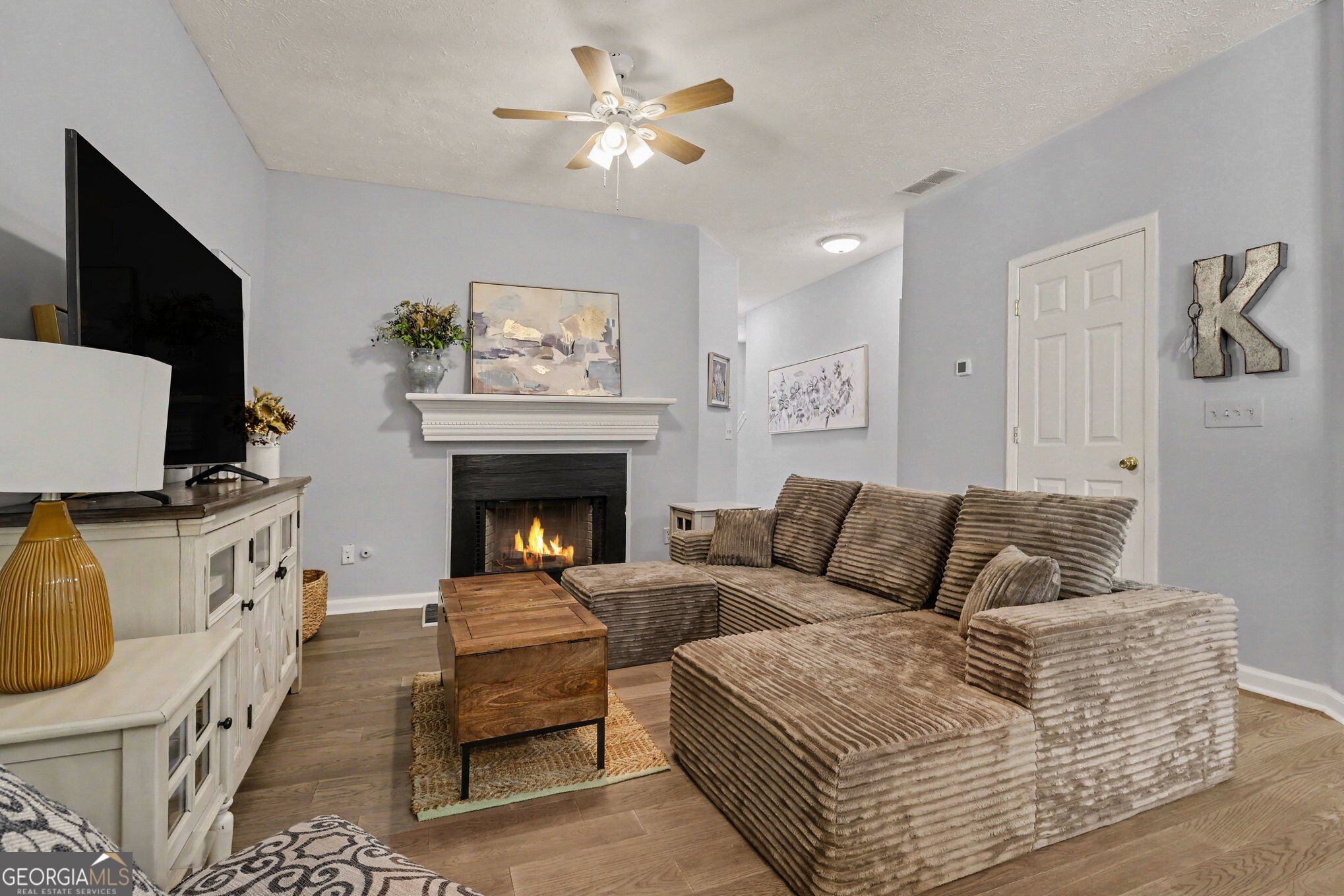 5840 Terremont Circle Property Photo 7