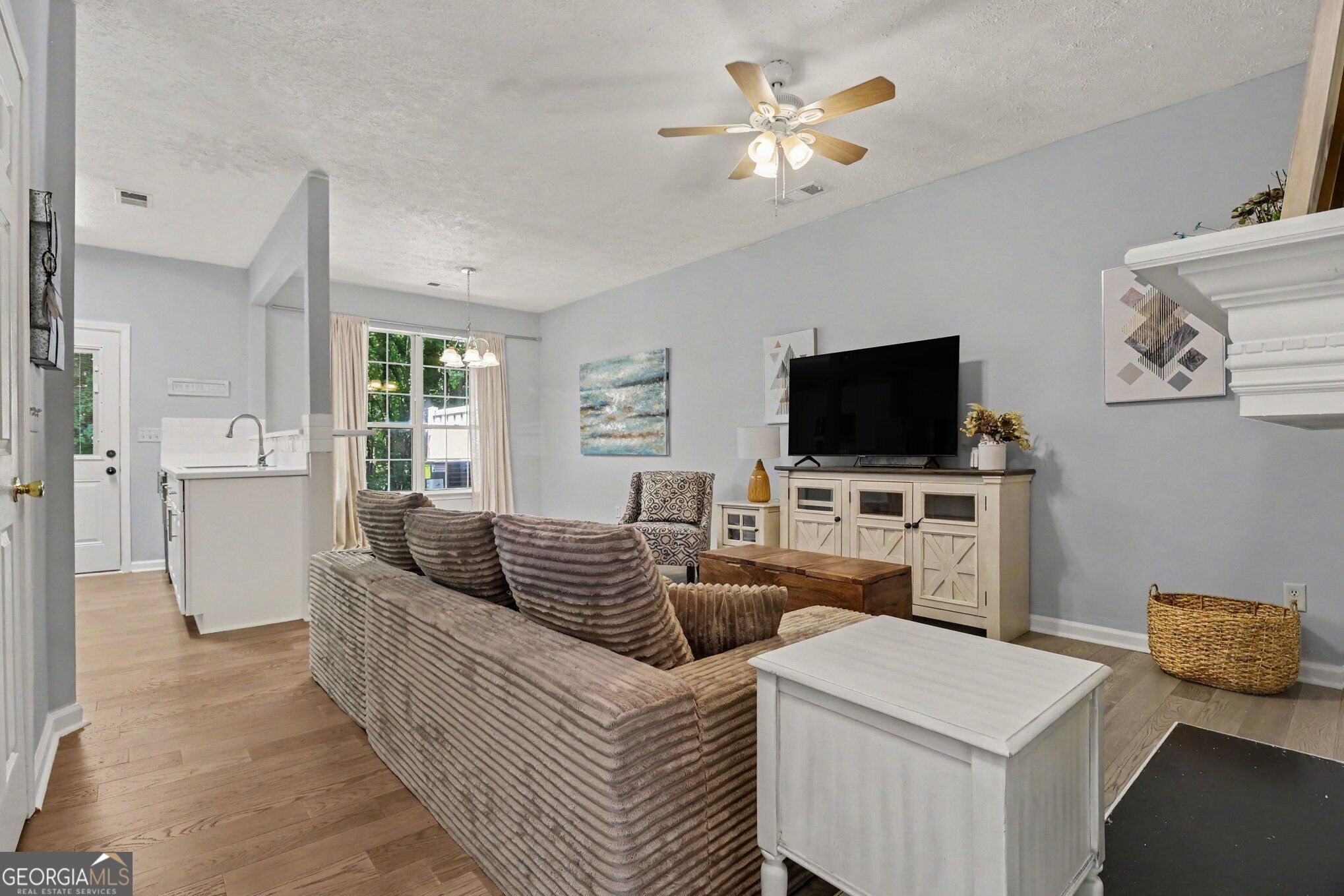 5840 Terremont Circle Property Photo 8