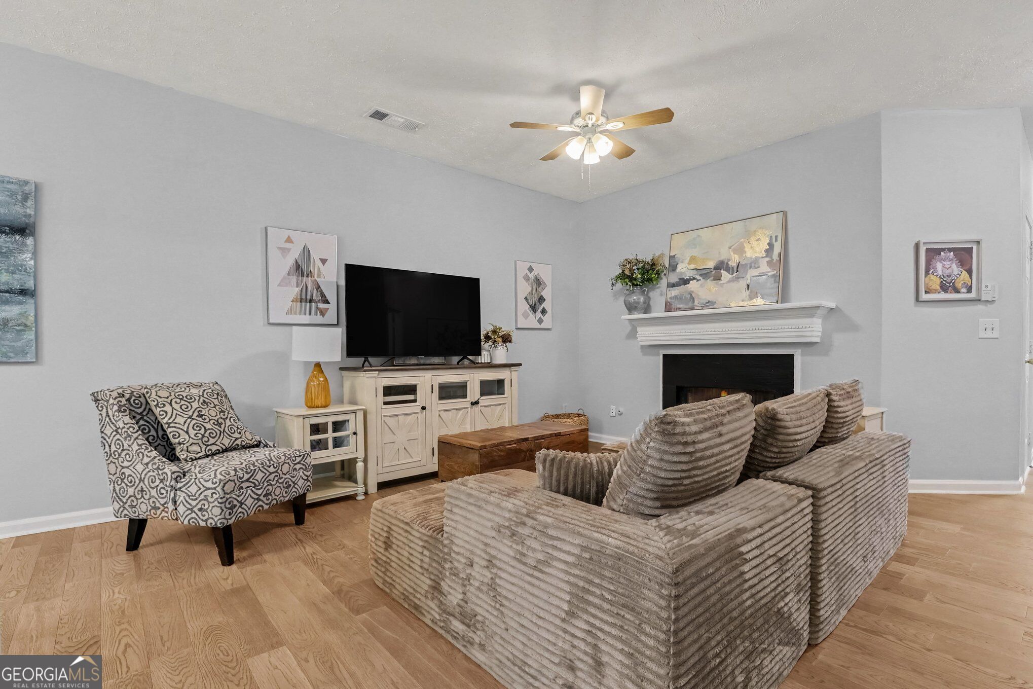 5840 Terremont Circle Property Photo 9