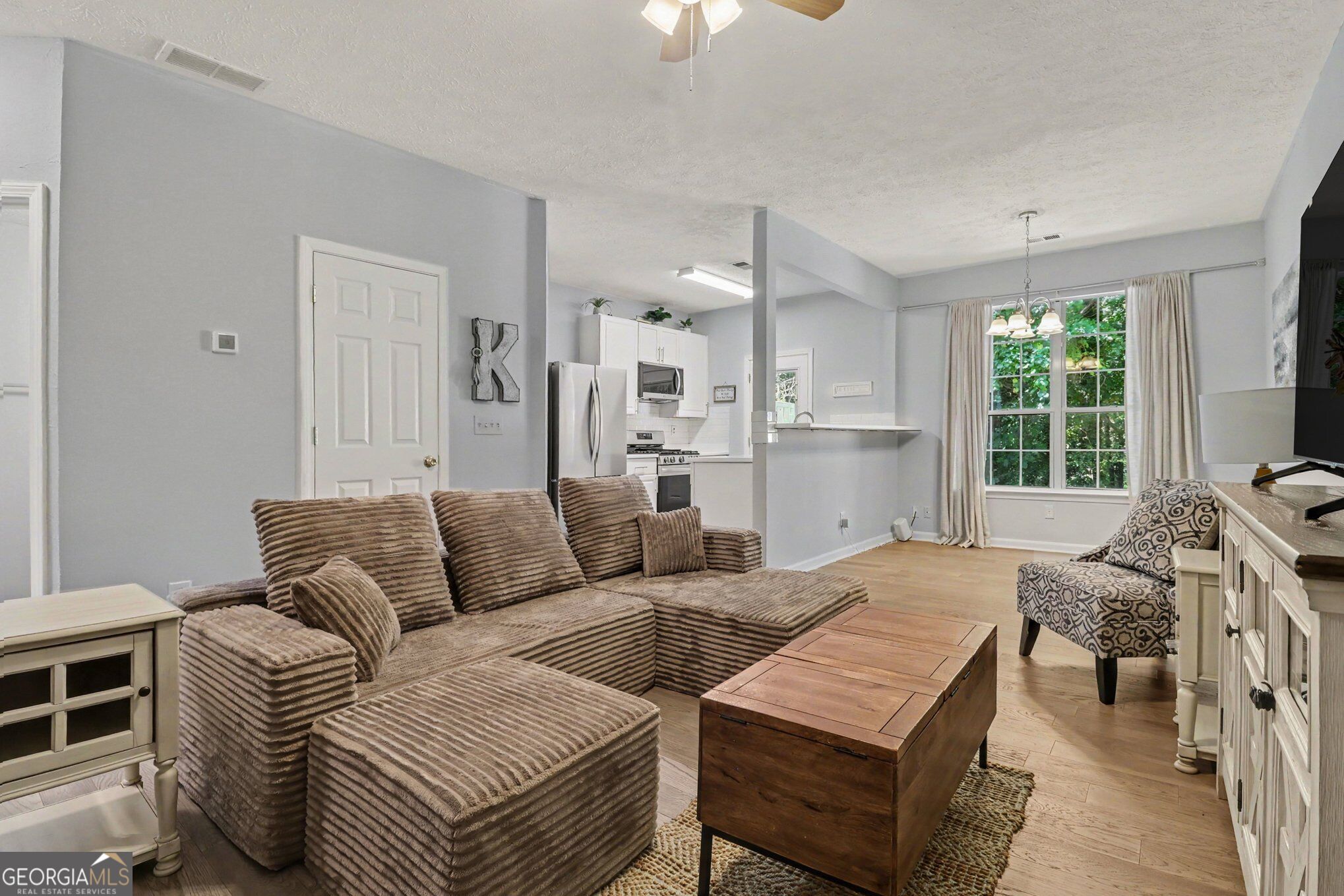 5840 Terremont Circle Property Photo 10