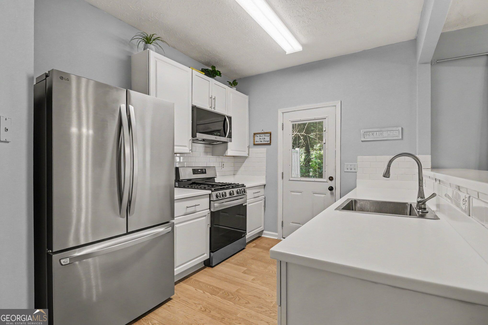 5840 Terremont Circle Property Photo 14