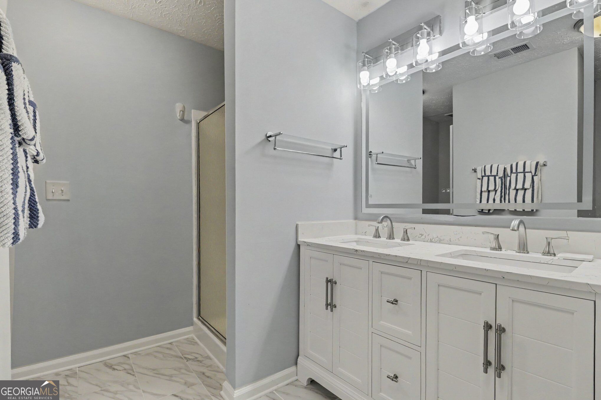 5840 Terremont Circle Property Photo 23