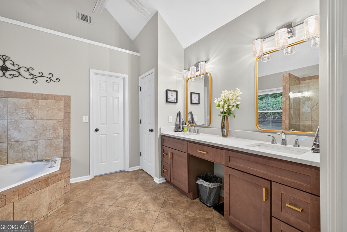 1400 Watercove Lane Property Photo 28