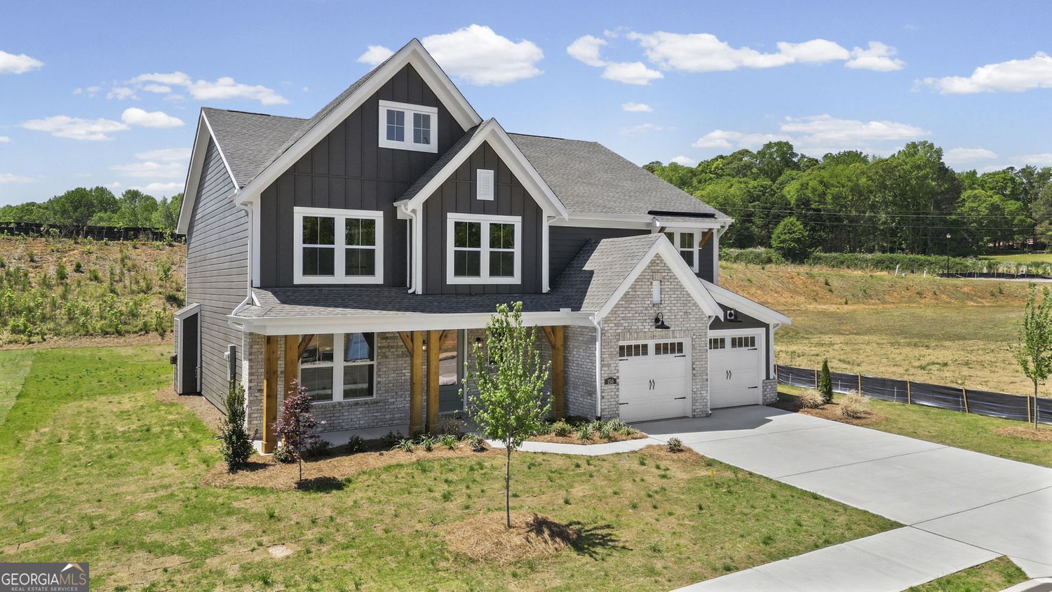 150 Hidden Fields Way Property Photo 3